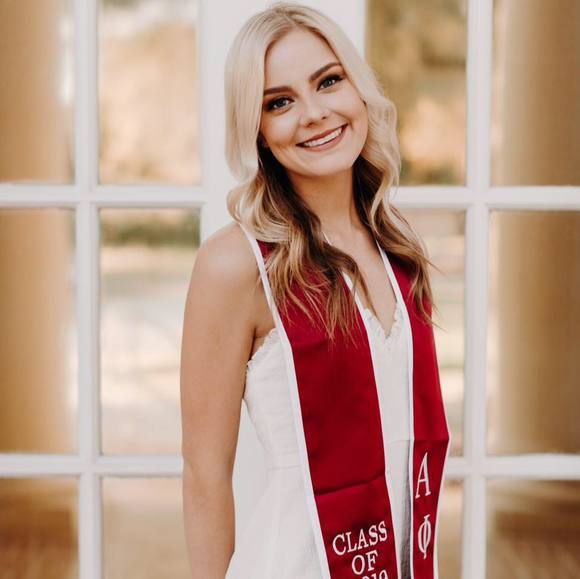 Meet your Posher, Hannah - Picture 1 of 1